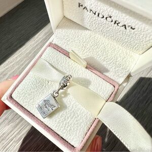 PANDORA PASSPORT DANGLE CHARM